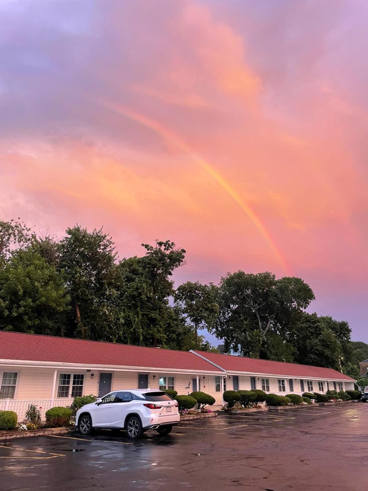 Chisholm'S Motor Inn Saugus Luaran gambar