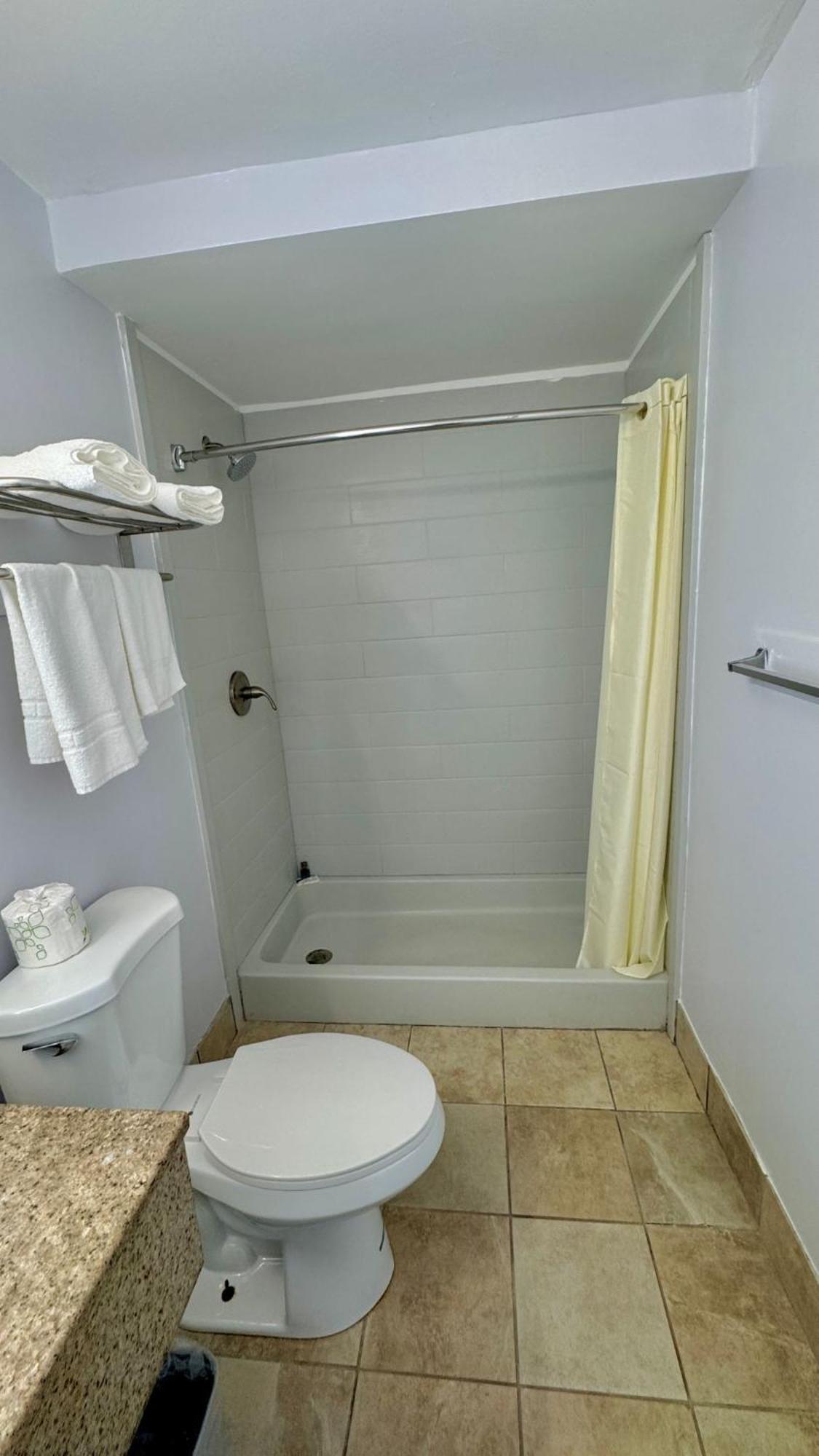 Chisholm'S Motor Inn Saugus Luaran gambar