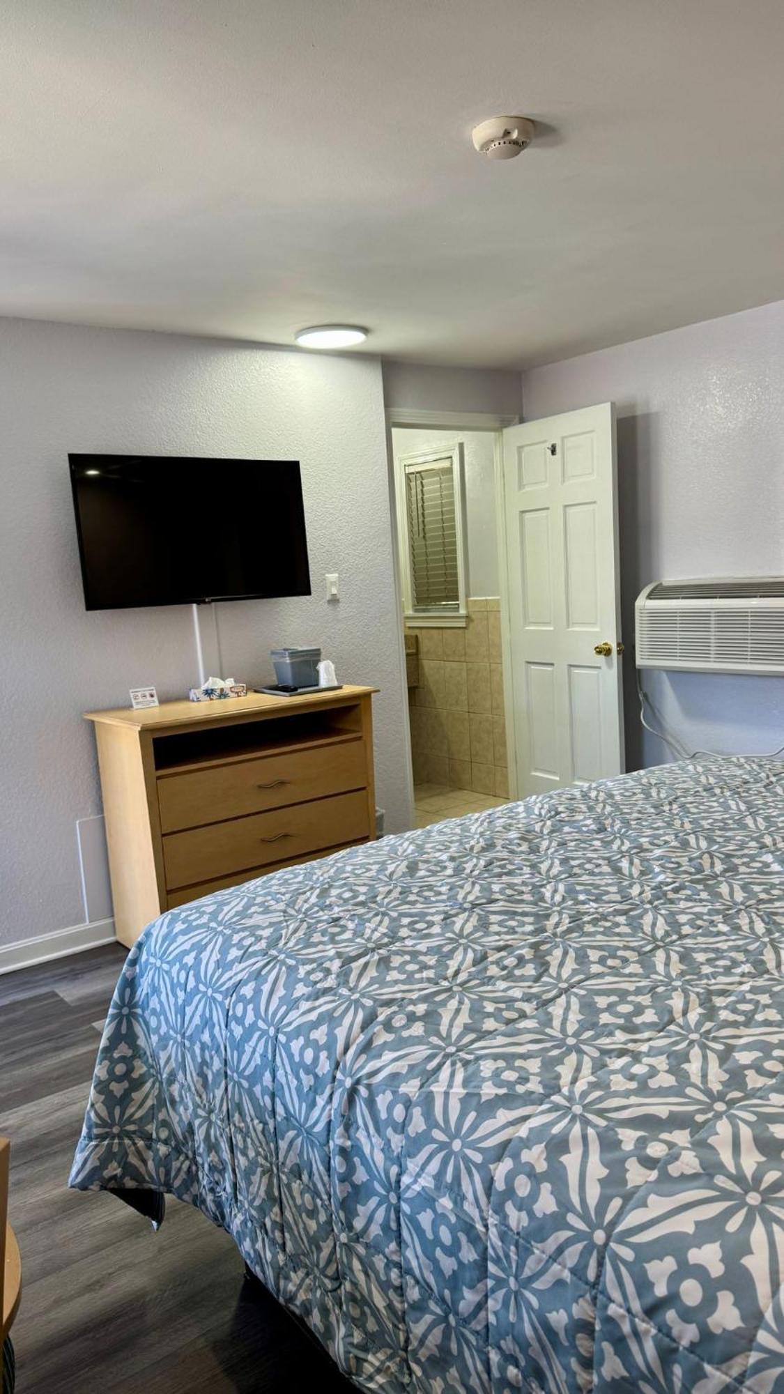 Chisholm'S Motor Inn Saugus Luaran gambar
