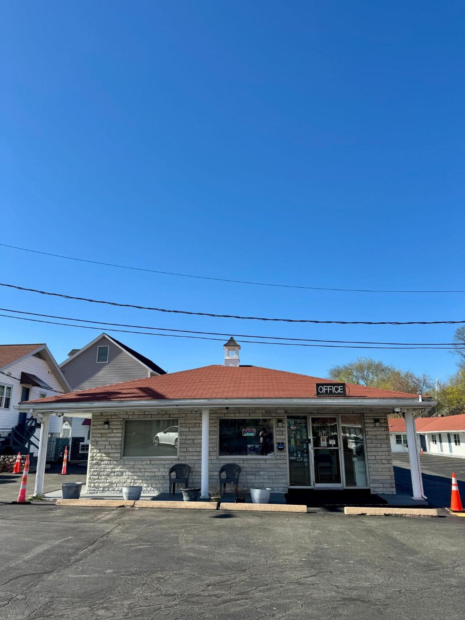 Chisholm'S Motor Inn Saugus Luaran gambar