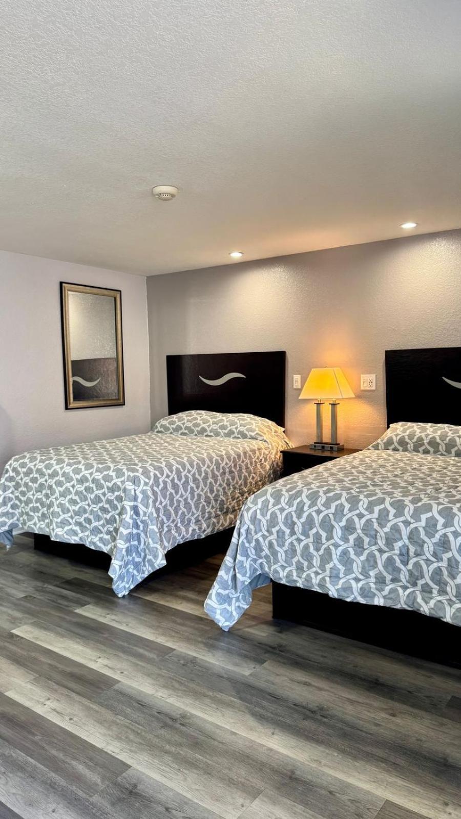 Chisholm'S Motor Inn Saugus Luaran gambar