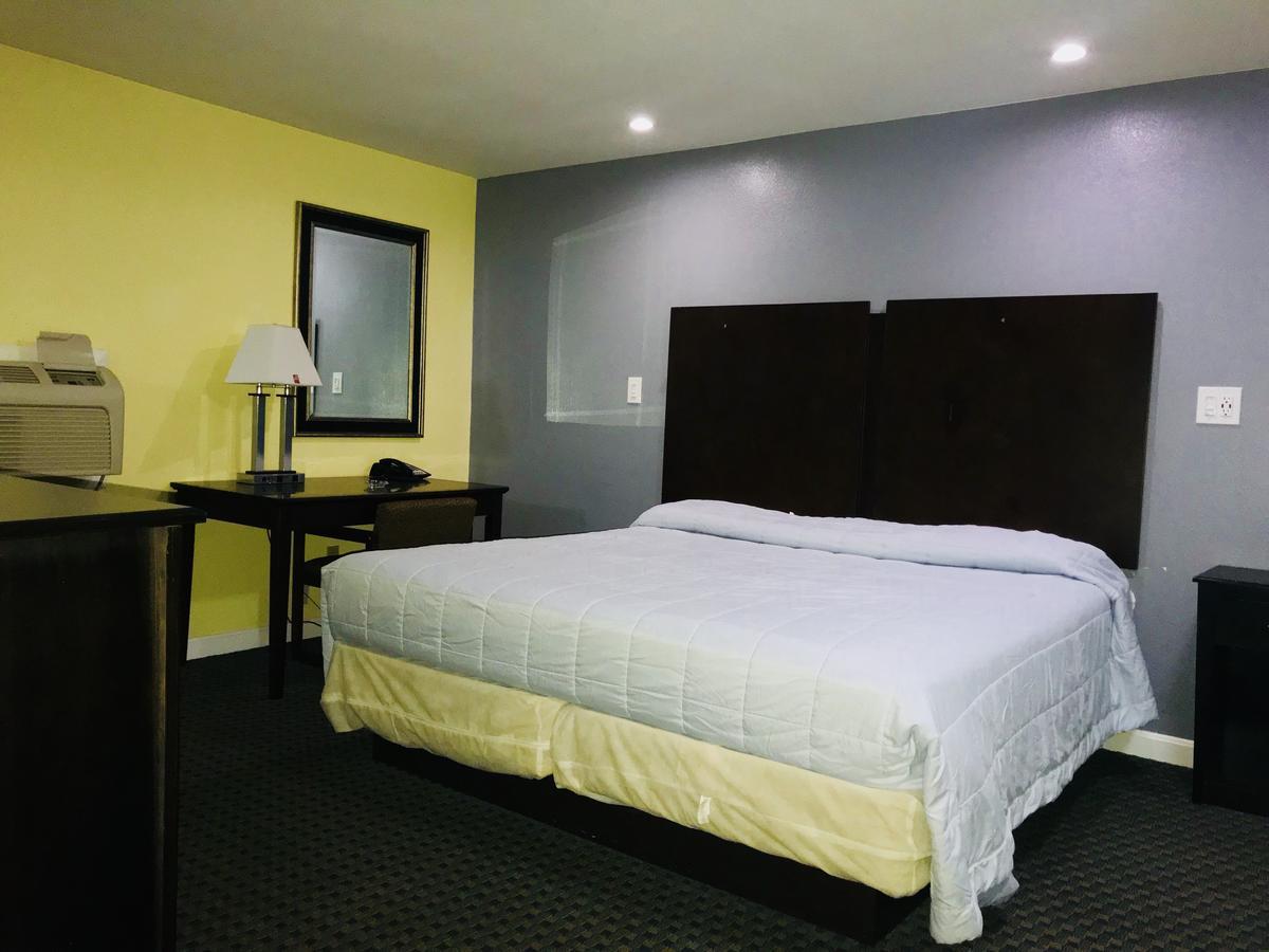 Chisholm'S Motor Inn Saugus Luaran gambar